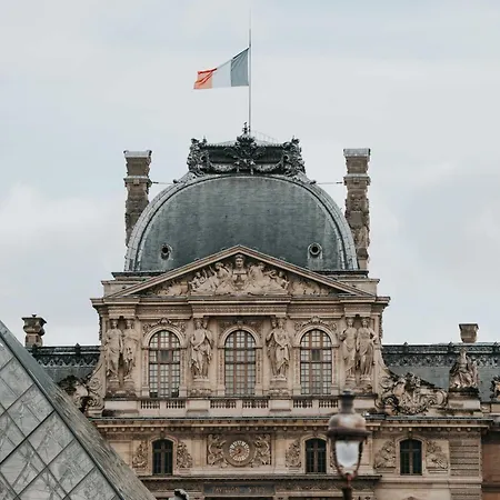 Charming -2br 6p- Musee Du Louvre Apartment
